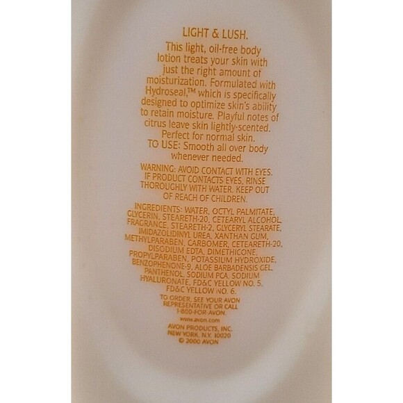 AVON SKIN SO SOFT Light Lush Moisturizing Lotion Shower Gift Set Spray Wash SSS - Picture 8 of 10